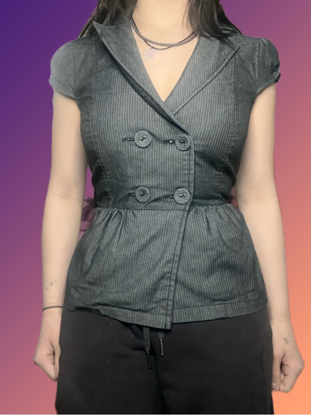 Short Sleeve Double-Breasted V-Neck Top in Charcoal